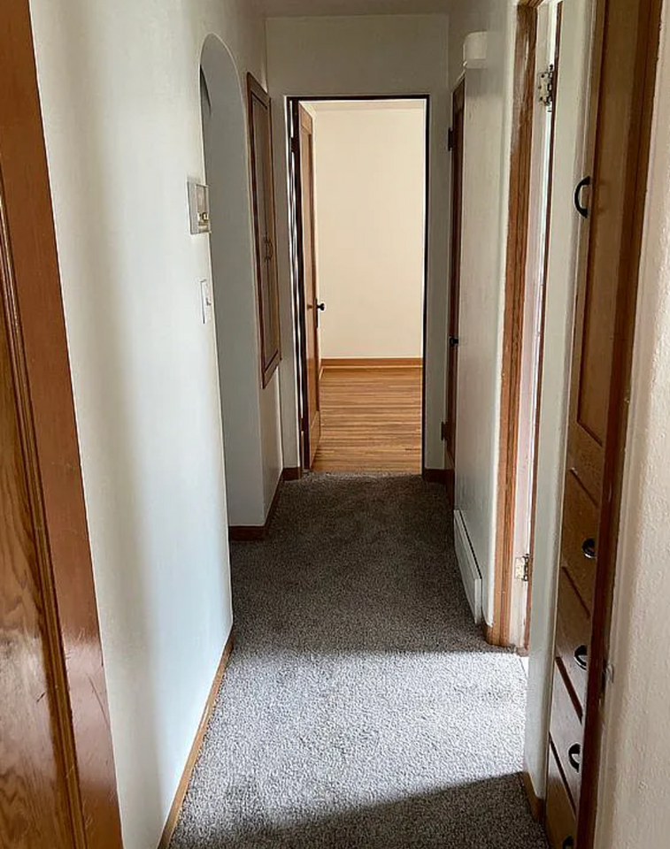 4028 N Maple St - Photo 5 of 19
