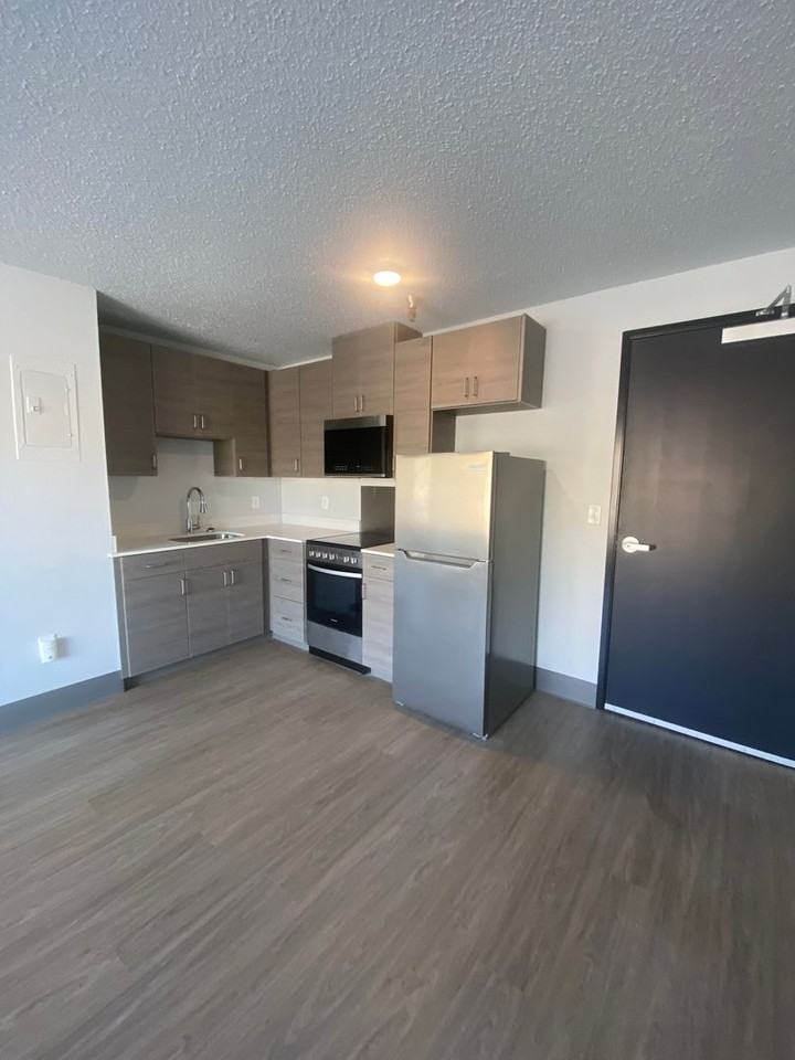 151 N Williams Ave #216 - Photo 6 of 11