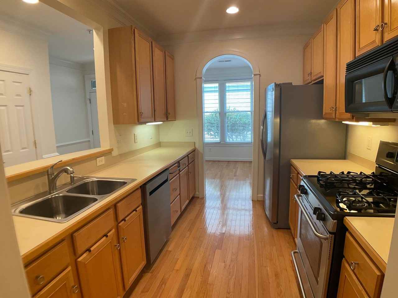 108 Presque Isle Ln - Photo 3 of 43