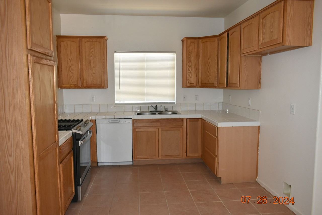 21187 Conklin Blvd - Photo 5 of 14