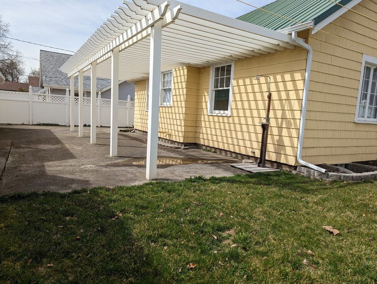 424 5th Ave - Photo 4 of 13