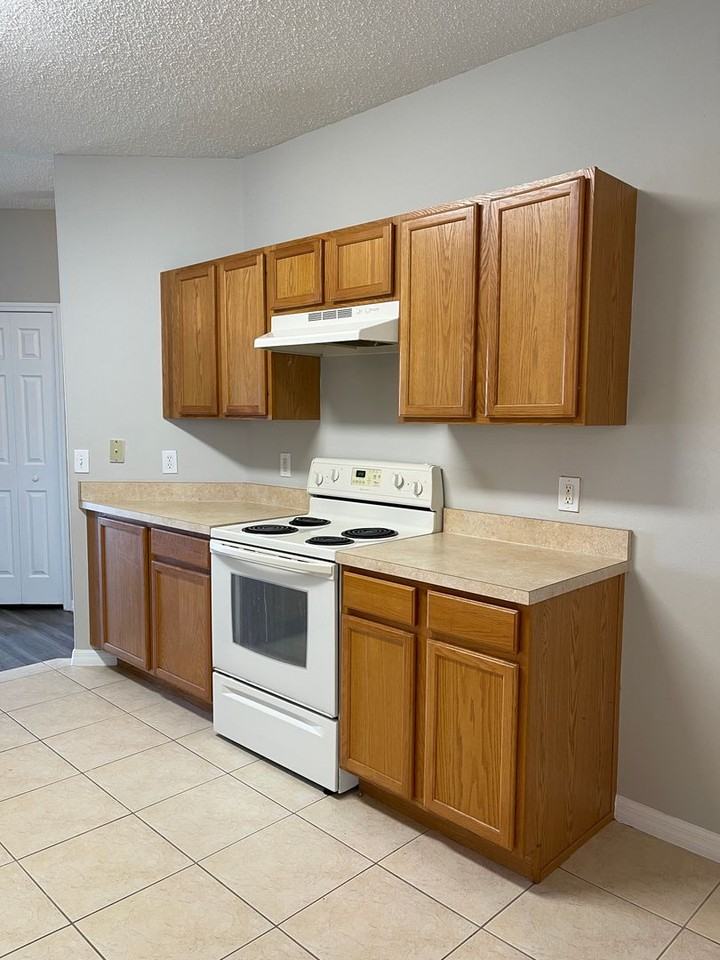 606 Sunset View Dr - Photo 6 of 29