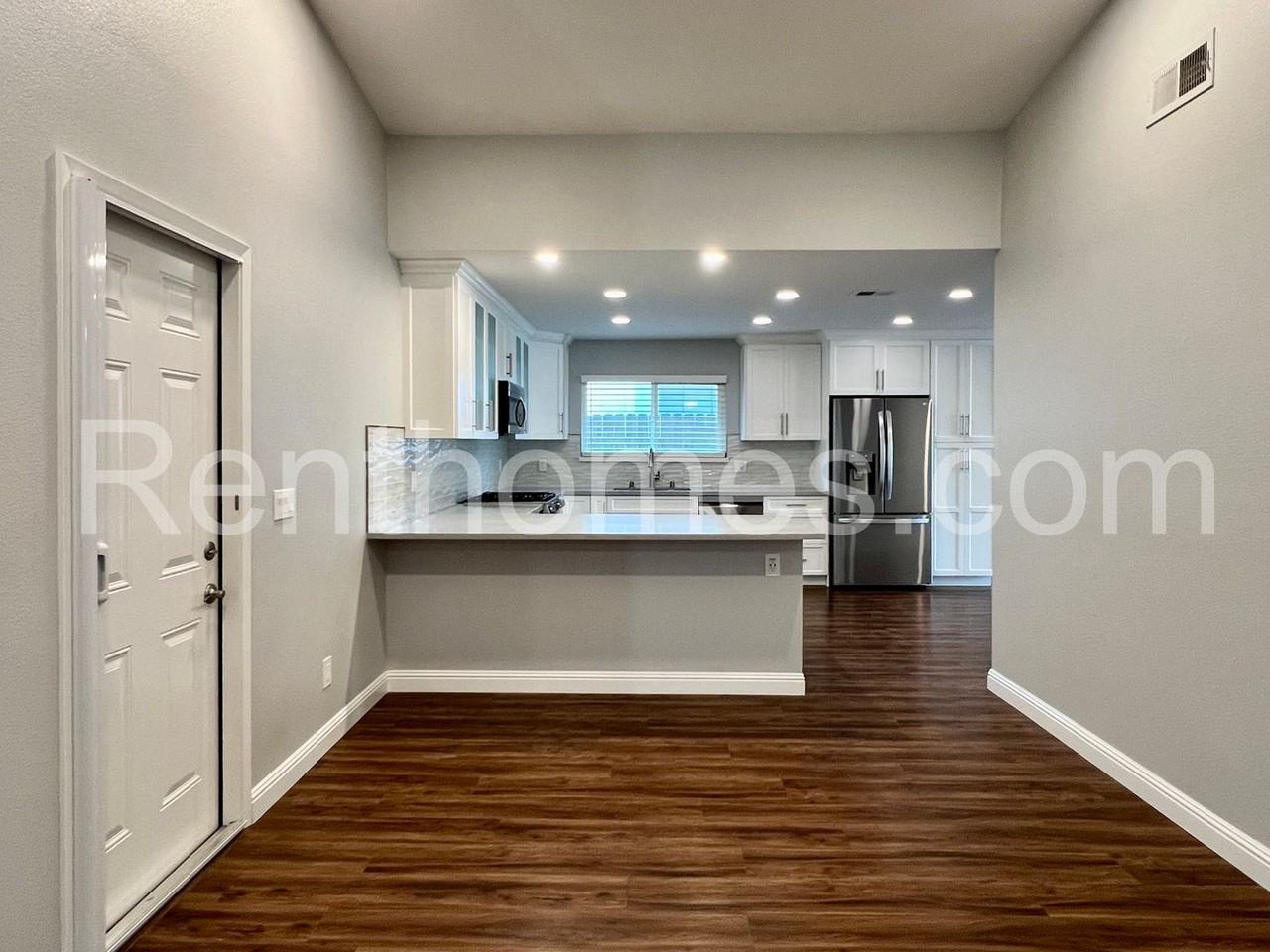 227 Ocotillo Pl - Photo 6 of 31