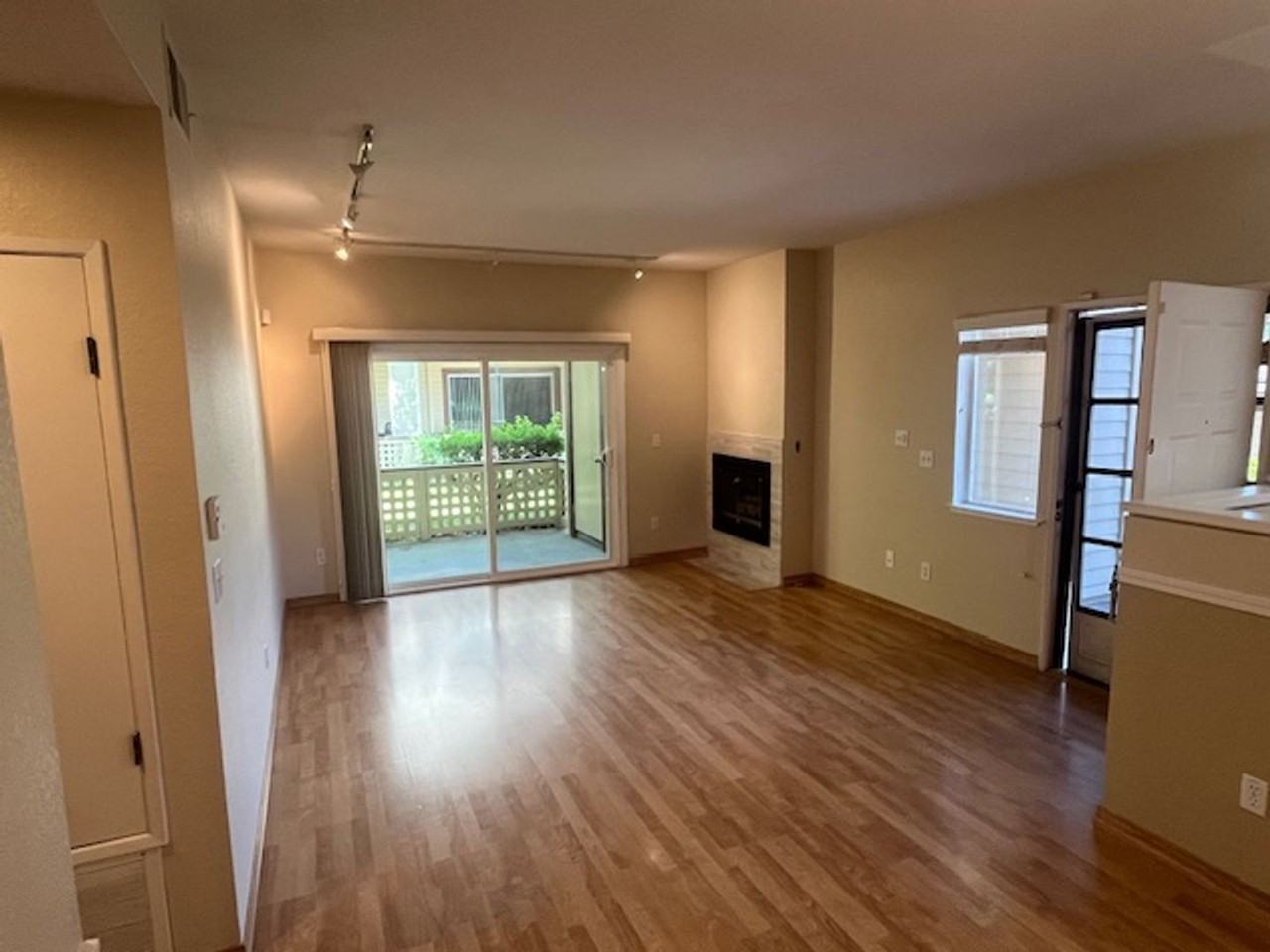 176 Dorada Ct - Photo 2 of 22