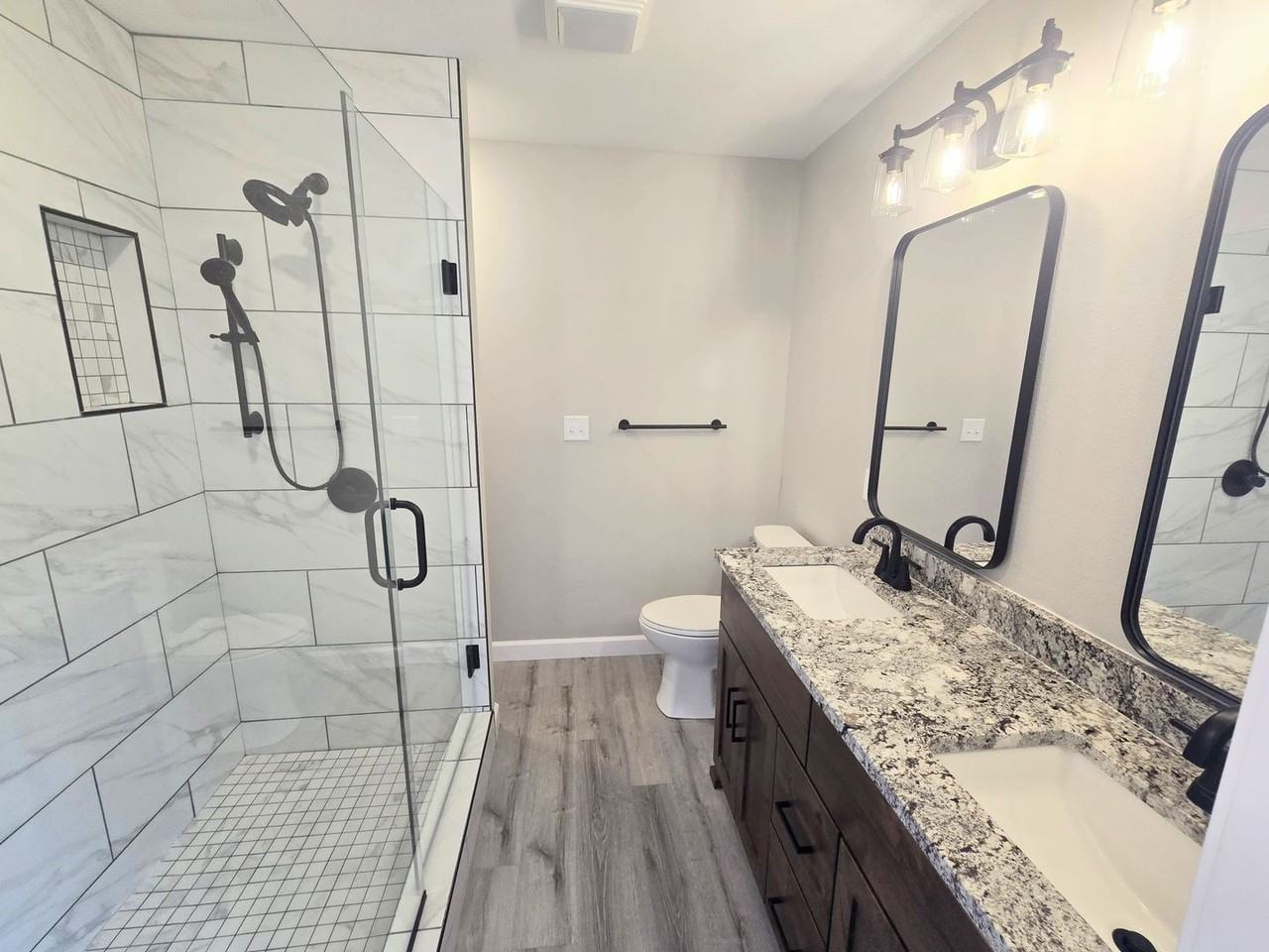 111 Alice Dr - Photo 2 of 23