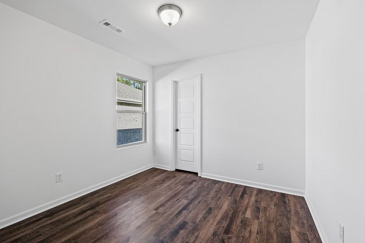 1337 Foundry Dr - Photo 6 of 20