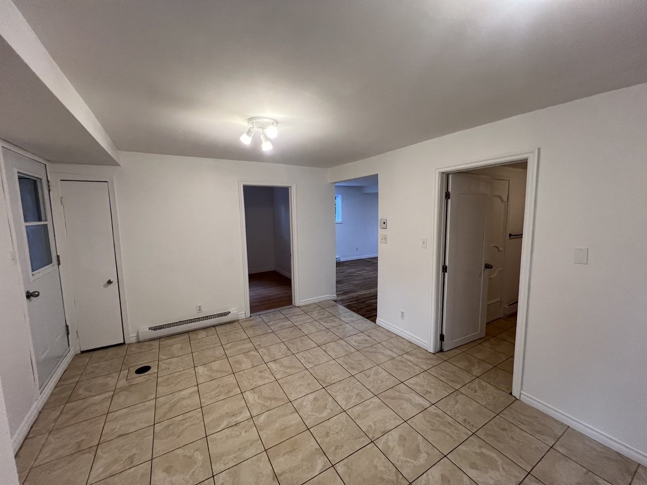 2064 Rue De Lorimier - Photo 3 of 12