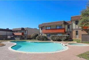 805 Central Dr - Photo 1 of 1