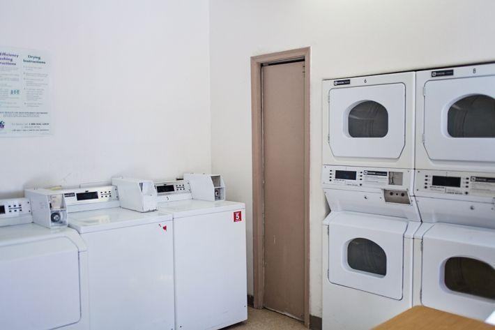 304 W Southern Ave - Photo 5 of 10