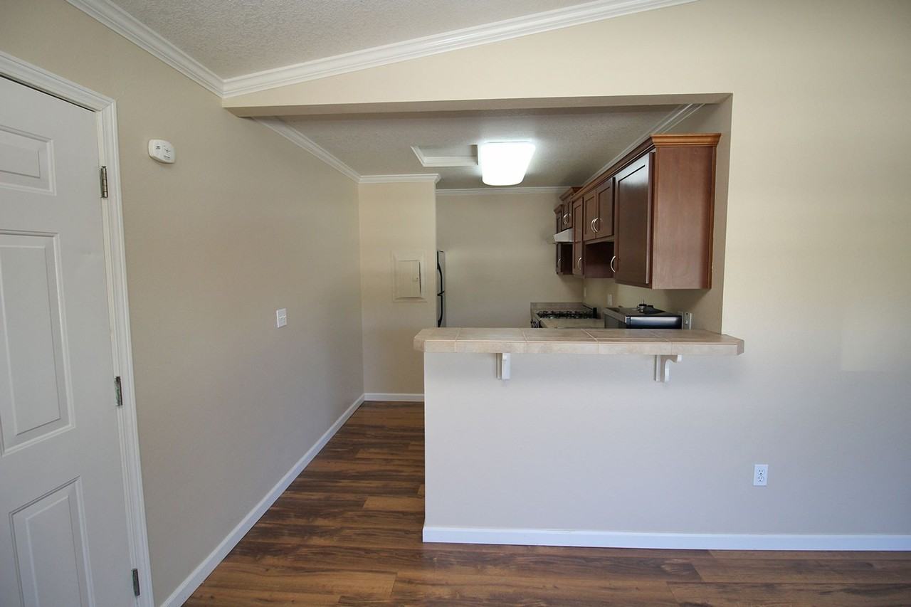 15072 Nw Central Dr #403 - Photo 6 of 17