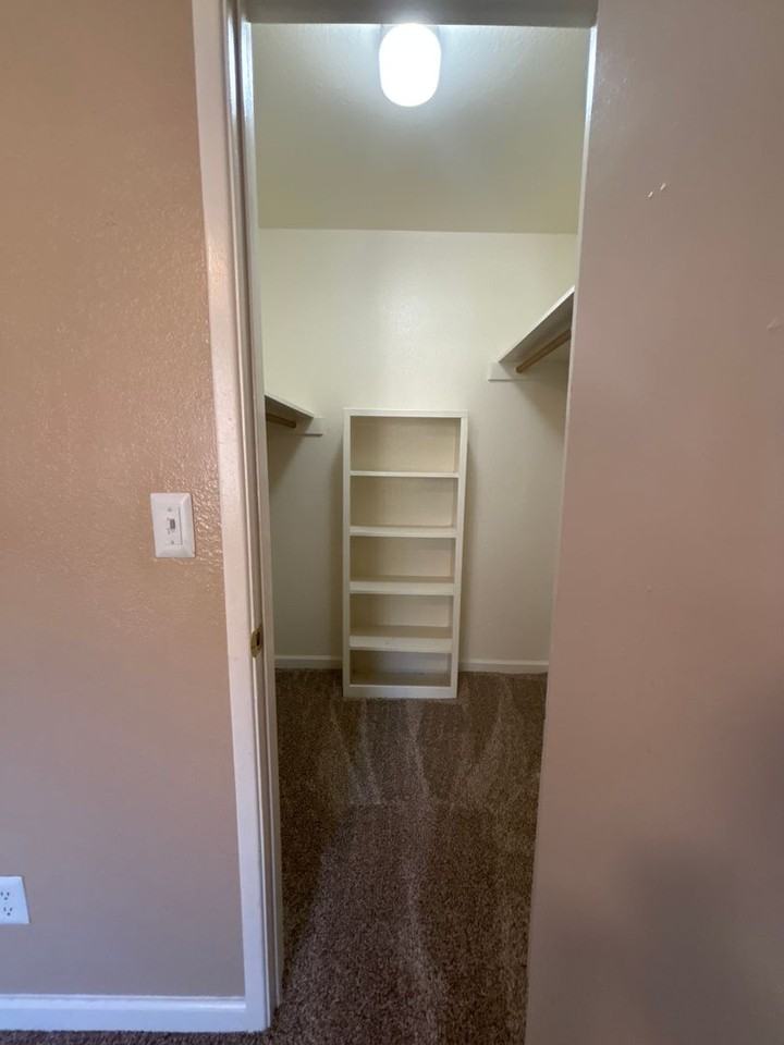 One Month Free !!!! - Photo 6 of 11