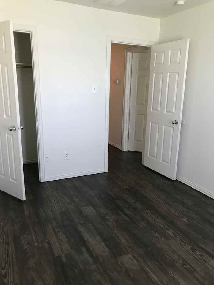 1913 Birdell St - Photo 3 of 16