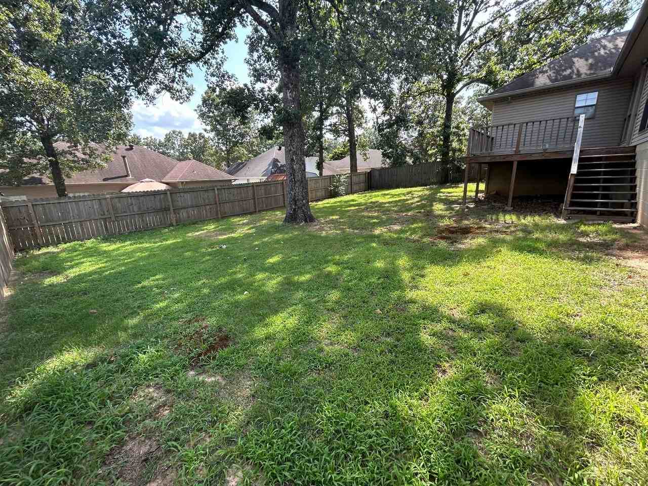 4073 Willow Glen Cir - Photo 2 of 18