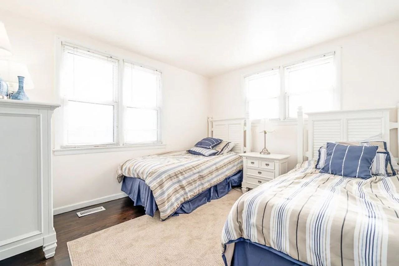 9 9 E 28th St - 1/West (WINTER RENTAL ONLY) - Photo 7 of 10