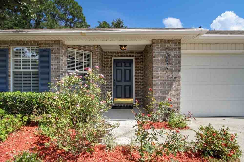 13477 Ashford Wood Ct E - Photo 2 of 35