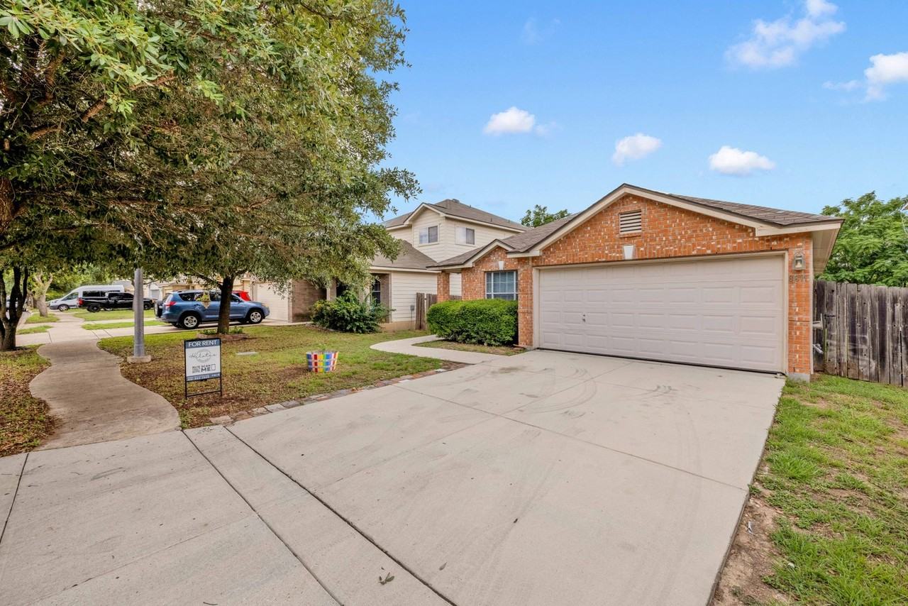 8811 Laguna Fls - Photo 2 of 21
