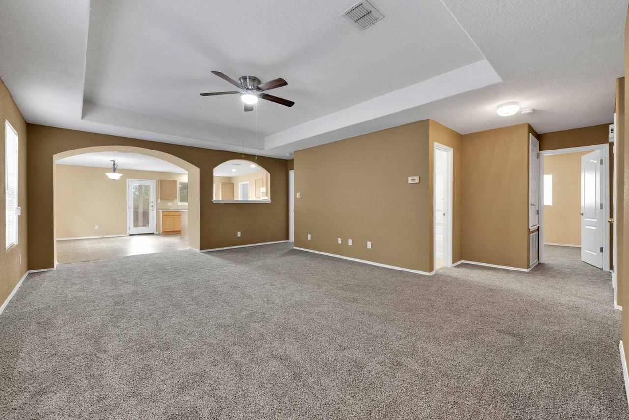 8811 Laguna Fls - Photo 4 of 21