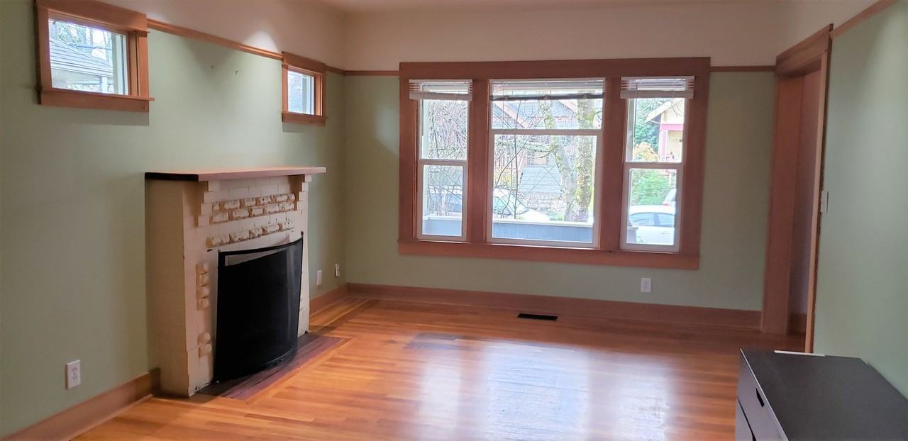 4832 Se Harrison St - Photo 6 of 24