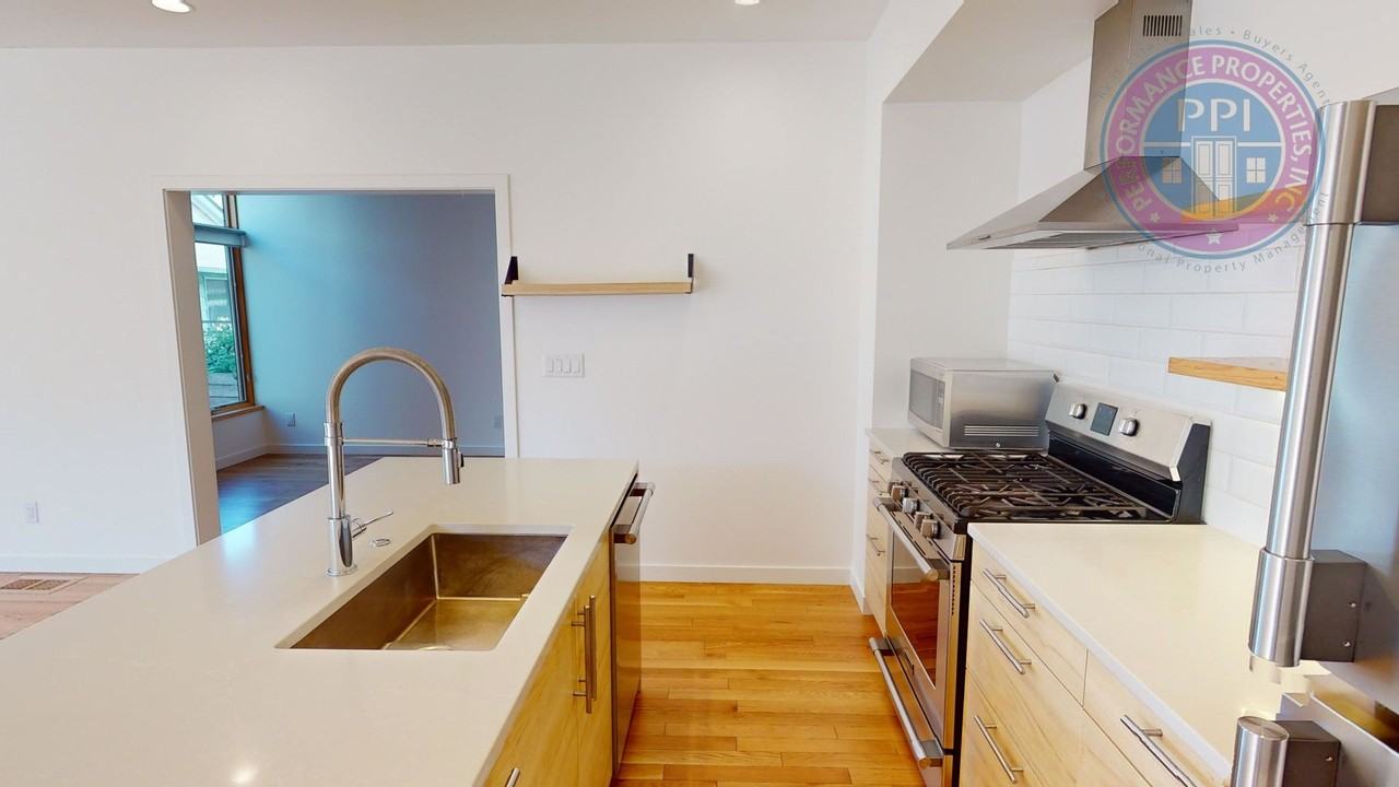 1014 Se 42nd Ave - Photo 7 of 26