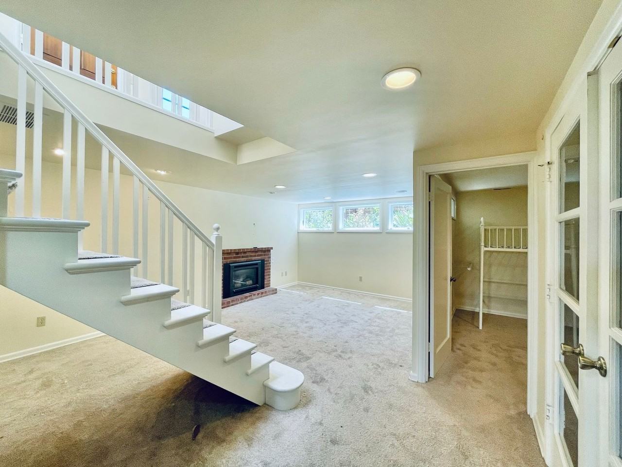 3233 Conkling Pl W - Photo 4 of 16