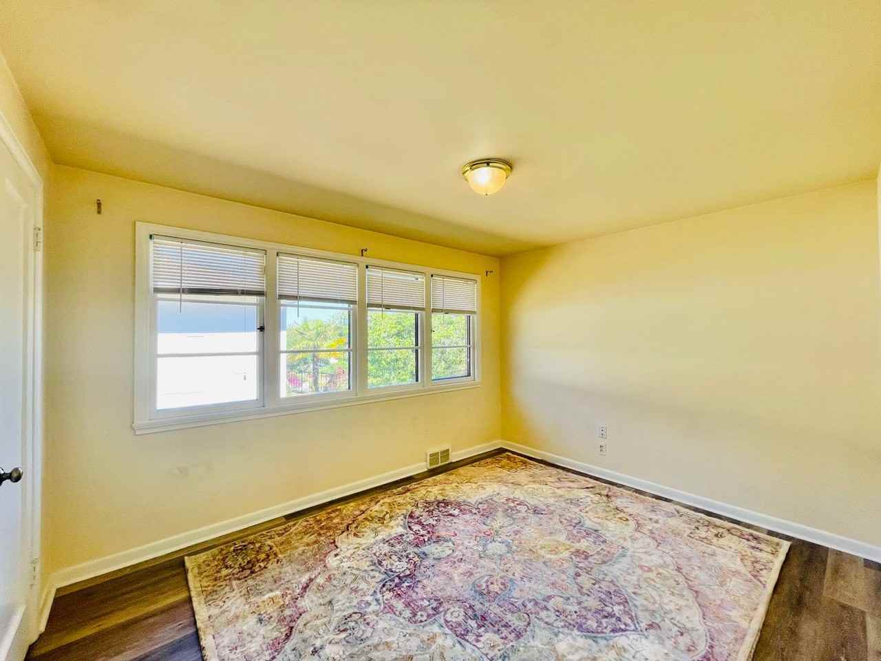 3233 Conkling Pl W - Photo 7 of 16