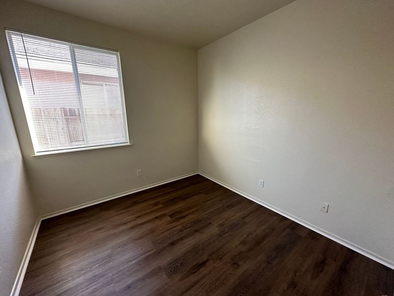 3090 Lanai Ct - Photo 7 of 13