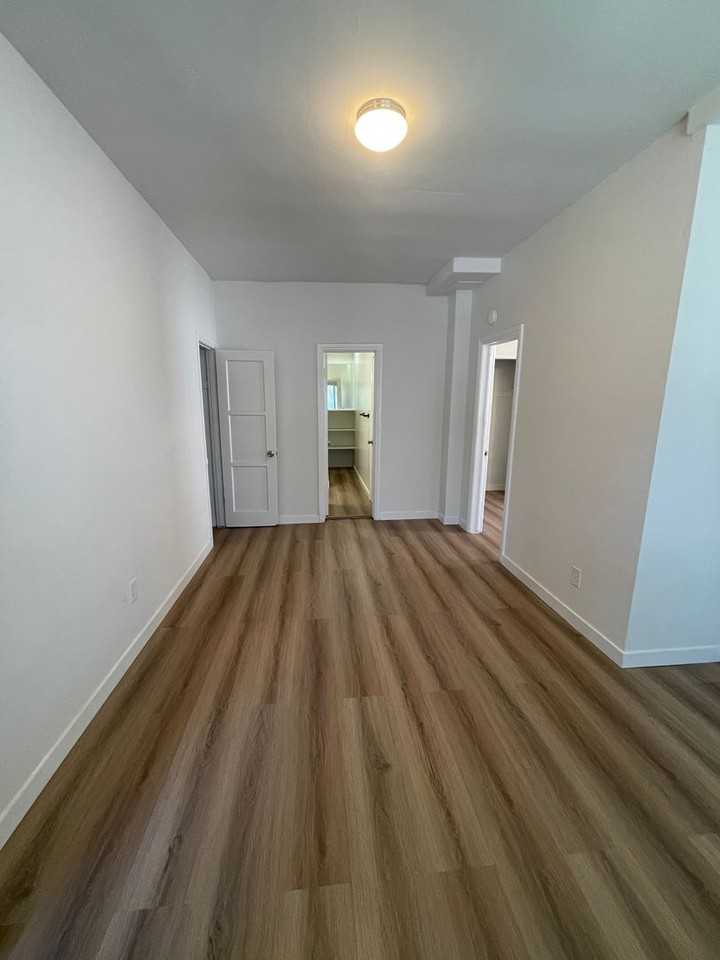 1095 Saint Louis Ave #K - Photo 5 of 8