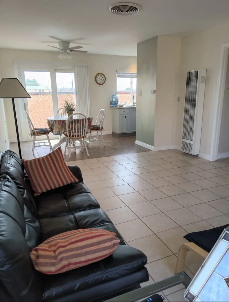 8247 Redwood Blvd - Photo 7 of 18