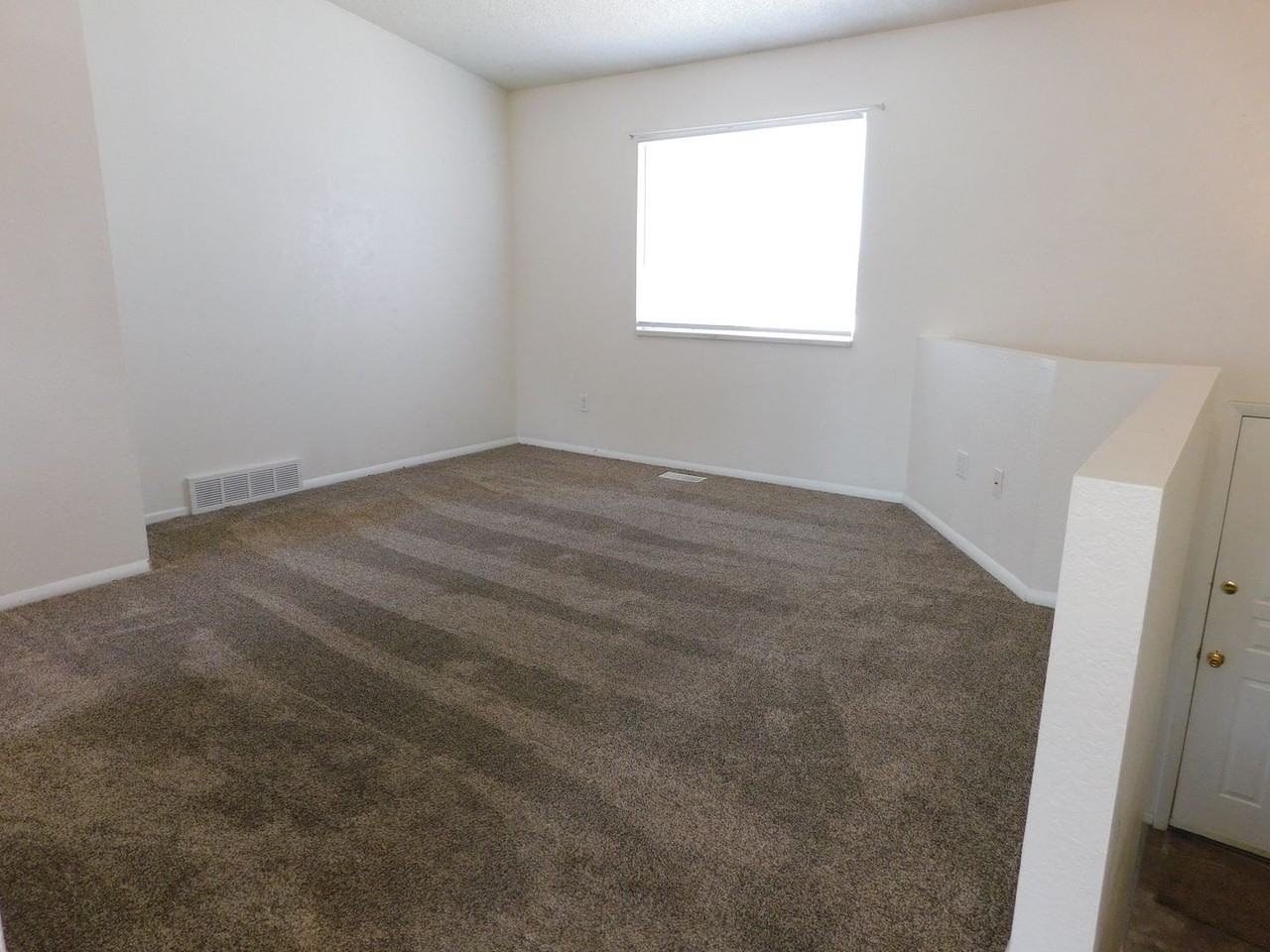 2776 Grant Ct - Photo 4 of 21