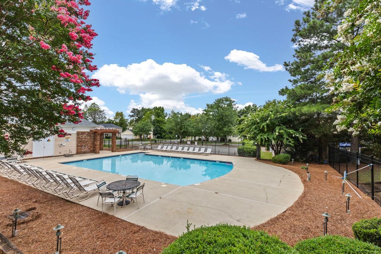 3834 Thomas Ridge Dr - Photo 2 of 34