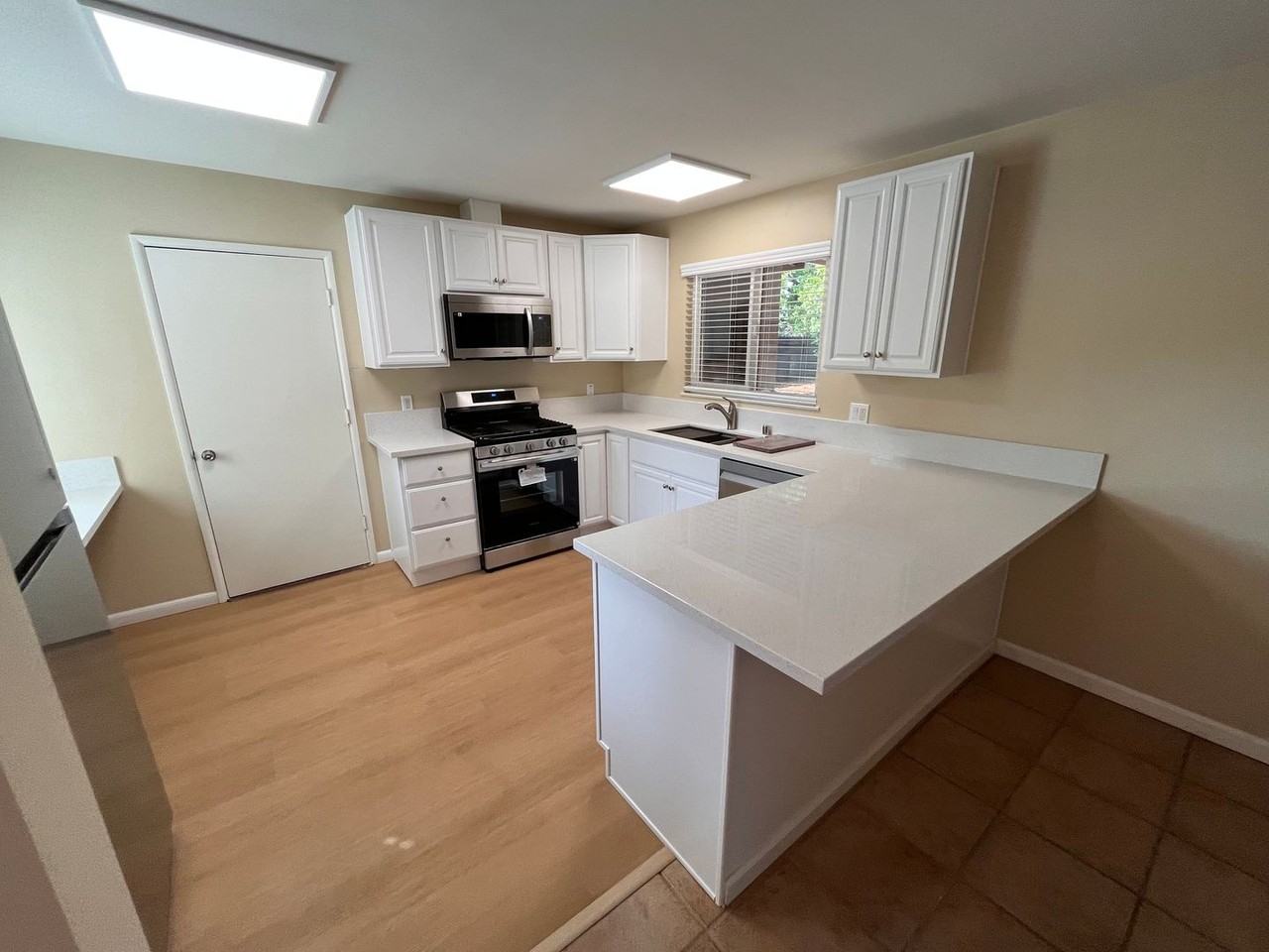 4666 Monongahela St - Photo 2 of 13