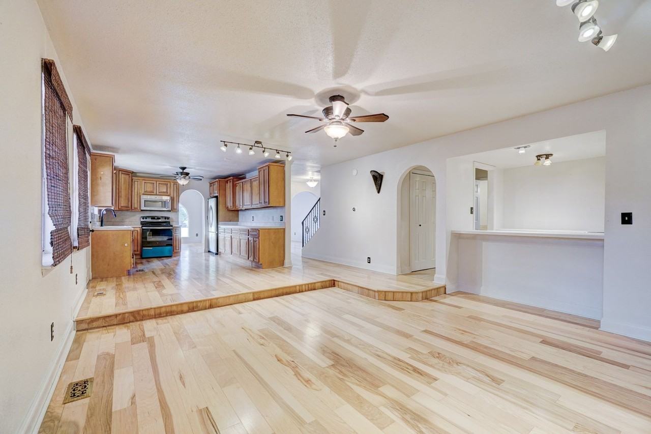 4724 Nw 76th St - Photo 7 of 32