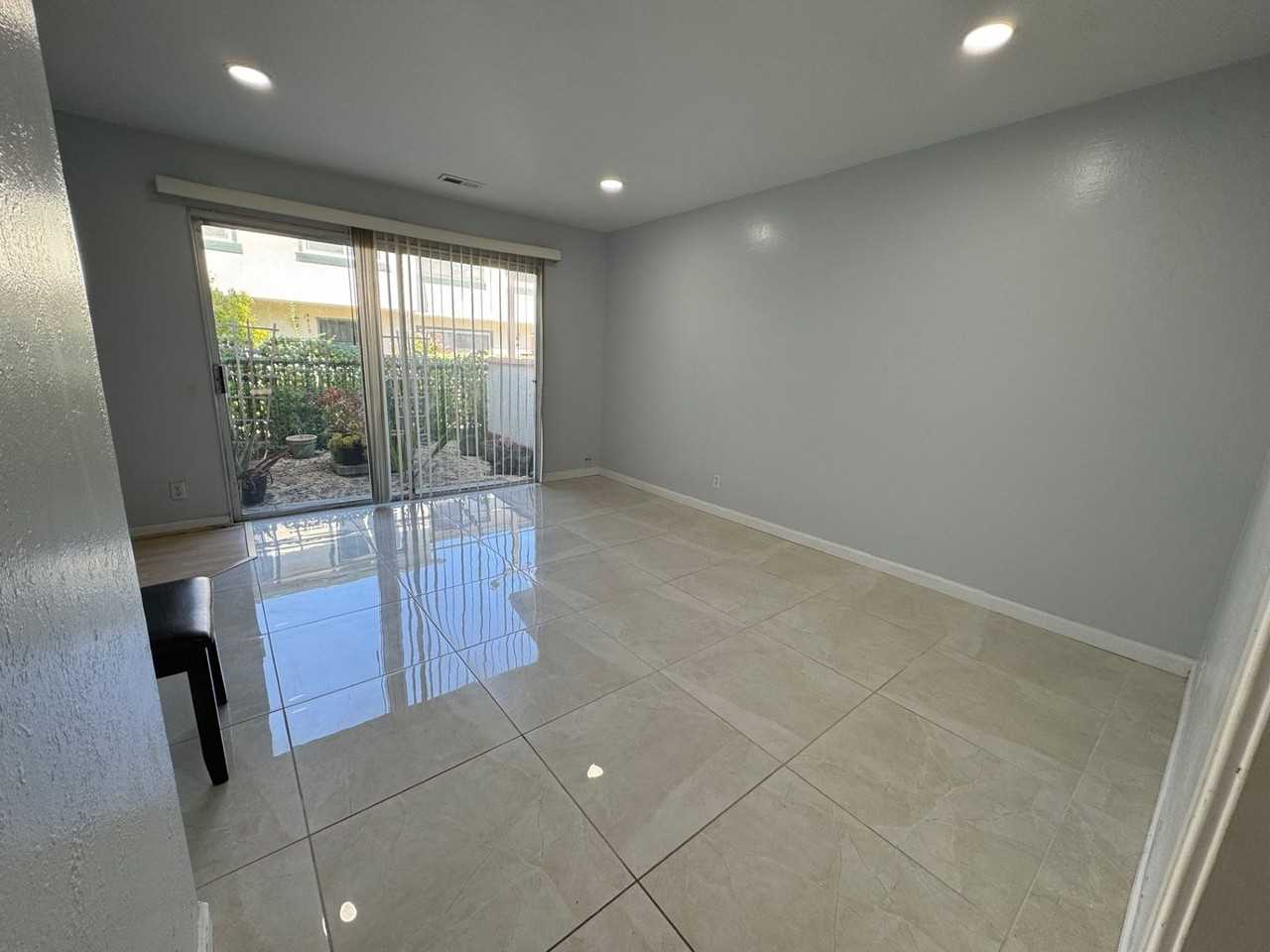 4428 Viejo Way - Photo 2 of 38