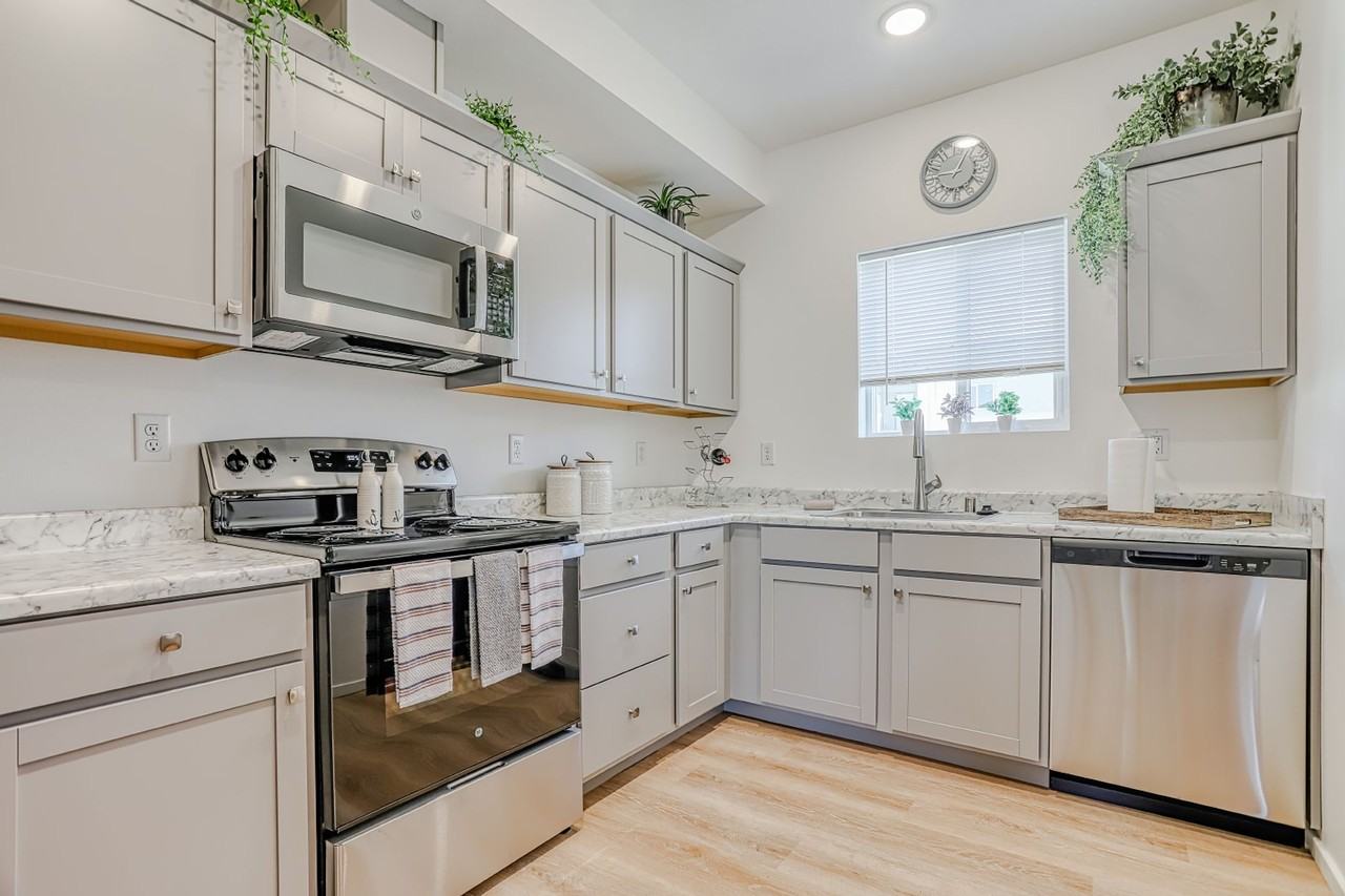 Ridgecrest Apartments - Photo 2 of 22