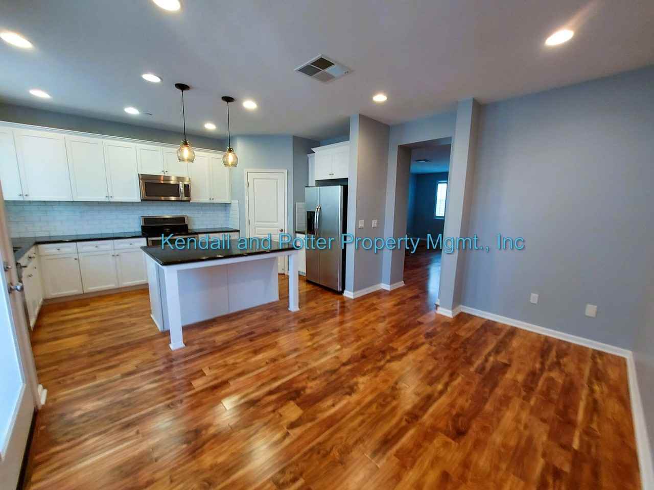 237 Bluebonnet Ln #204 - Photo 3 of 22