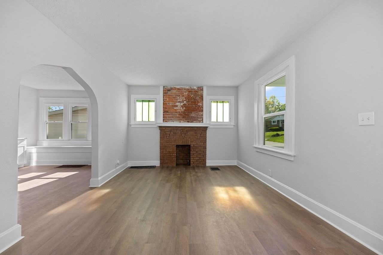 3642 W Liberty St - Photo 4 of 23