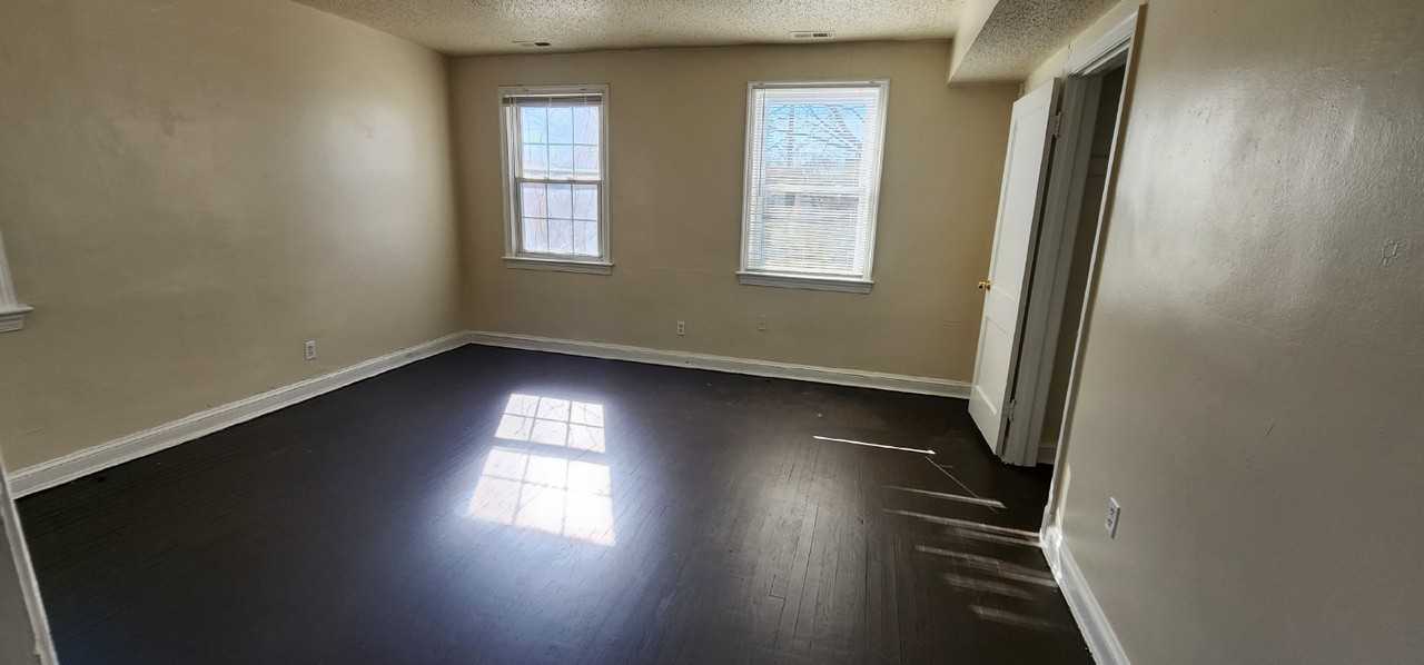 604 Mellon St Se #3 - Photo 3 of 18