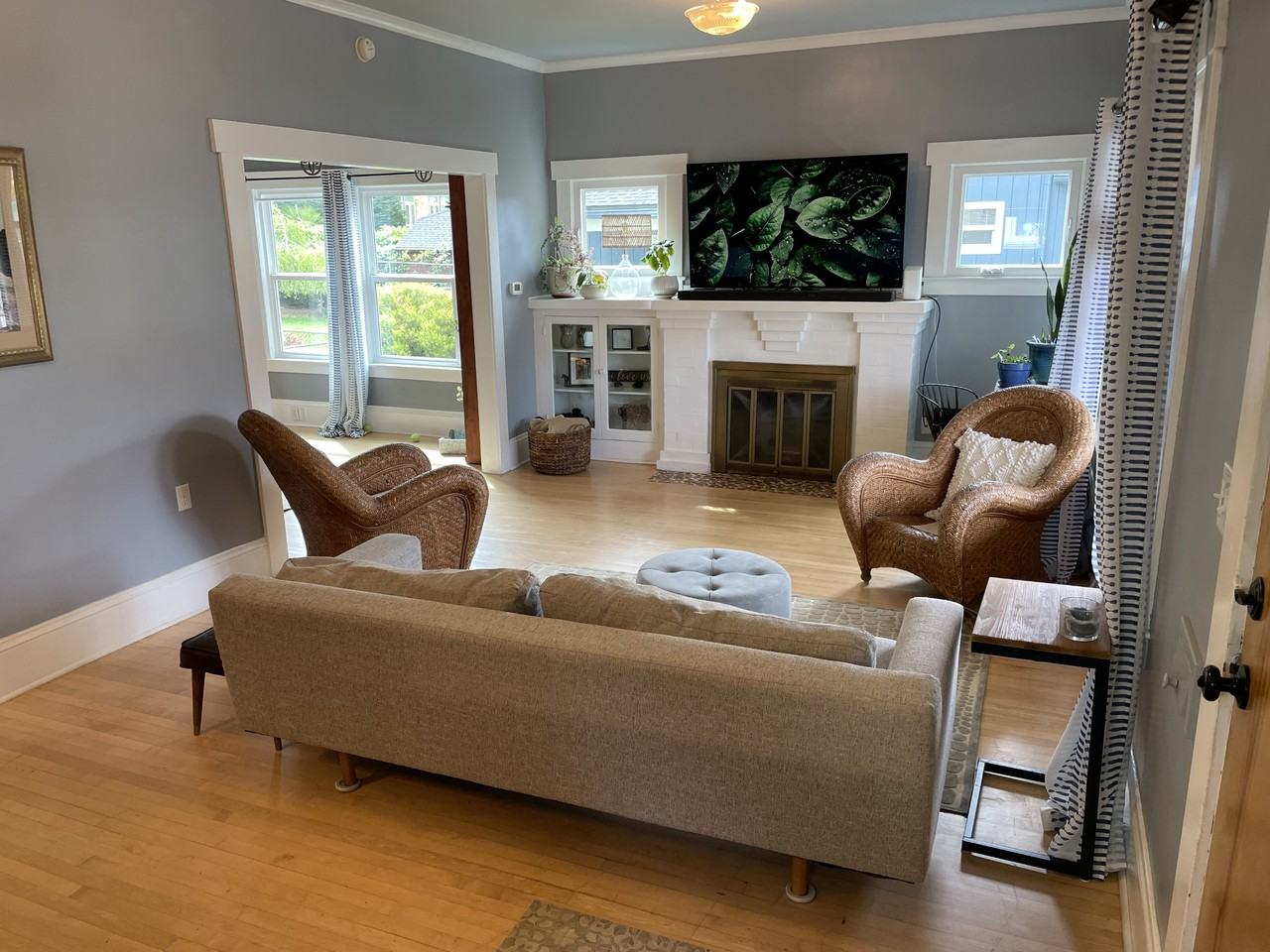 4418 N Vancouver Ave - Photo 2 of 25