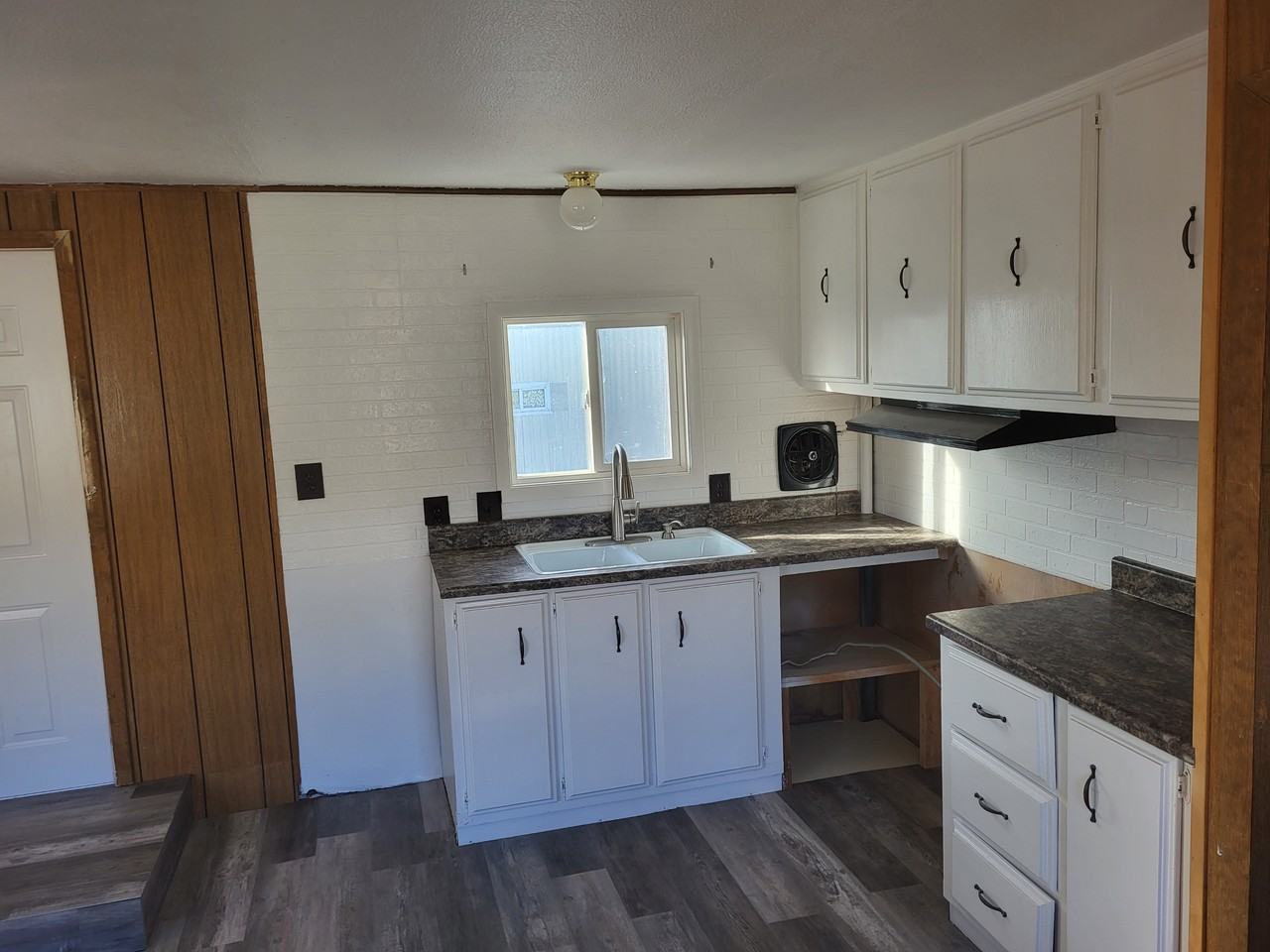 712 5th Street #NA - Photo 4 of 10