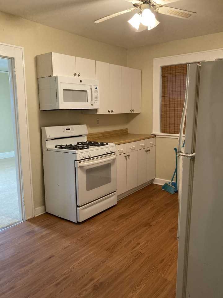 424 Undercliff Ave #1 - Photo 6 of 12