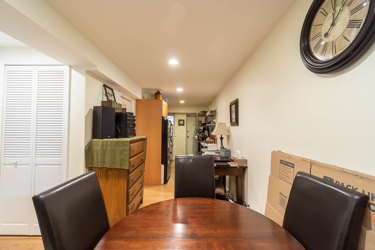 1112 4th St Ne - Photo 7 of 17