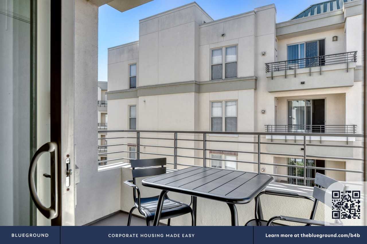 25 South Oak Knoll Avenue - Photo 6 of 64