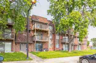The Pines at Q Plaza Apartments - Photo 1 of 1