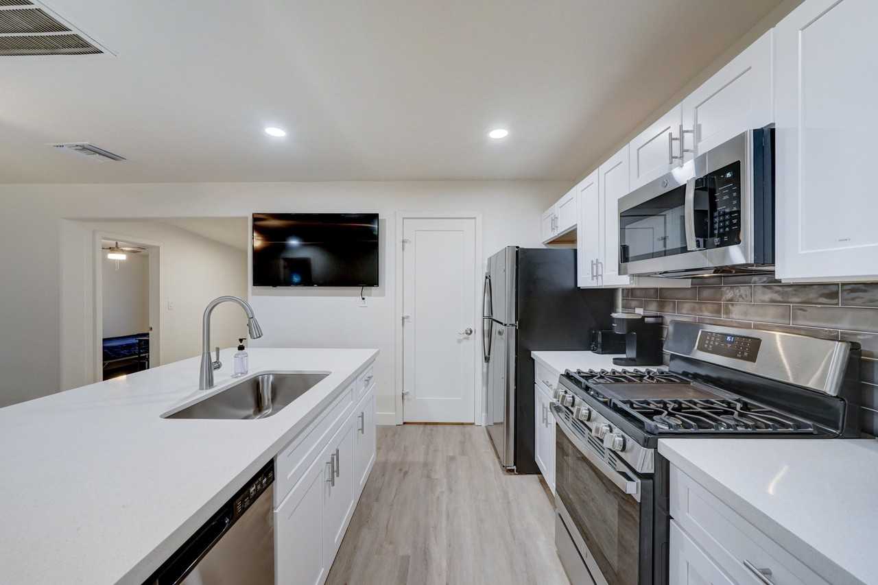 S Priest Dr - Photo 6 of 14