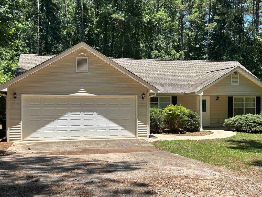 158 Phoenix Dr - Photo 2 of 23