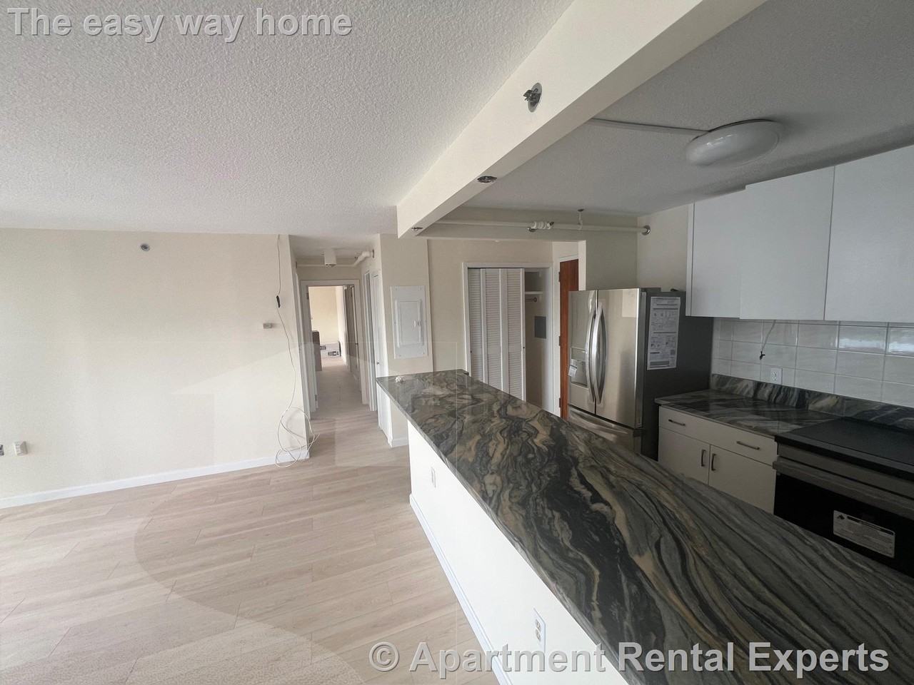 872 Massachusetts Ave - Photo 2 of 21
