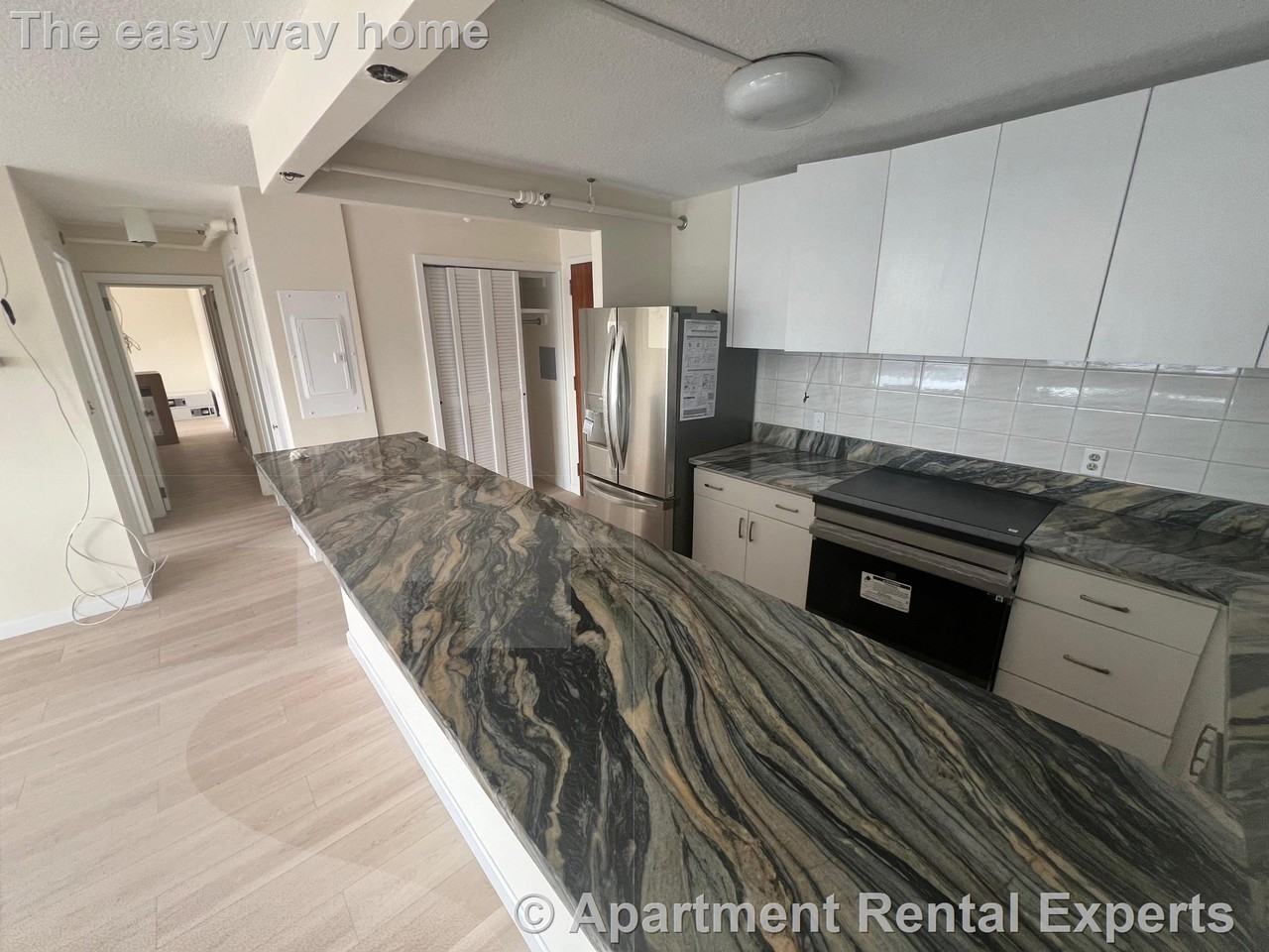 872 Massachusetts Ave - Photo 3 of 21