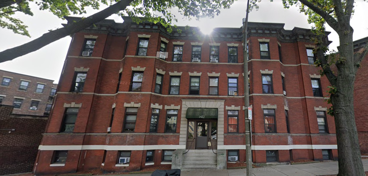 1410 Commonwealth Ave - Photo 2 of 12