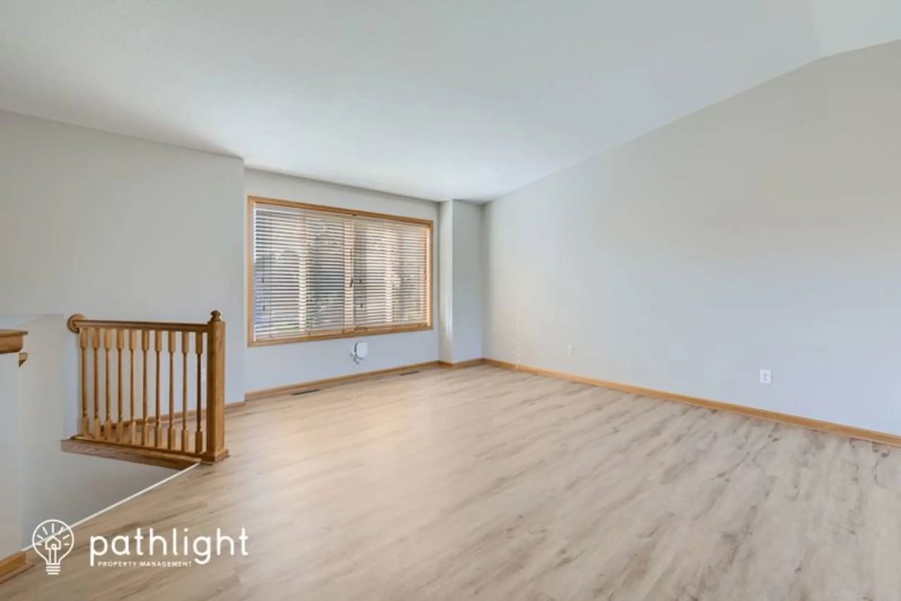 9710 42nd St Ne - Photo 2 of 20