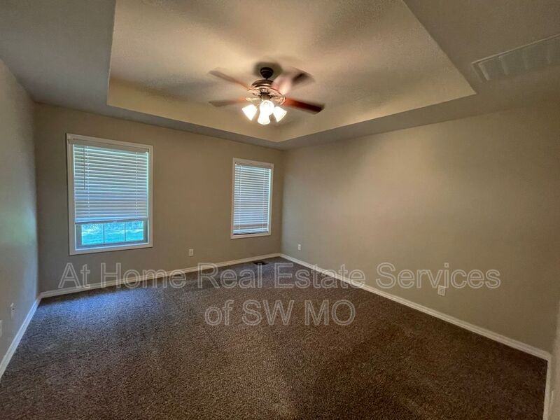 1210 N. Culpepper Ave. - Photo 7 of 12